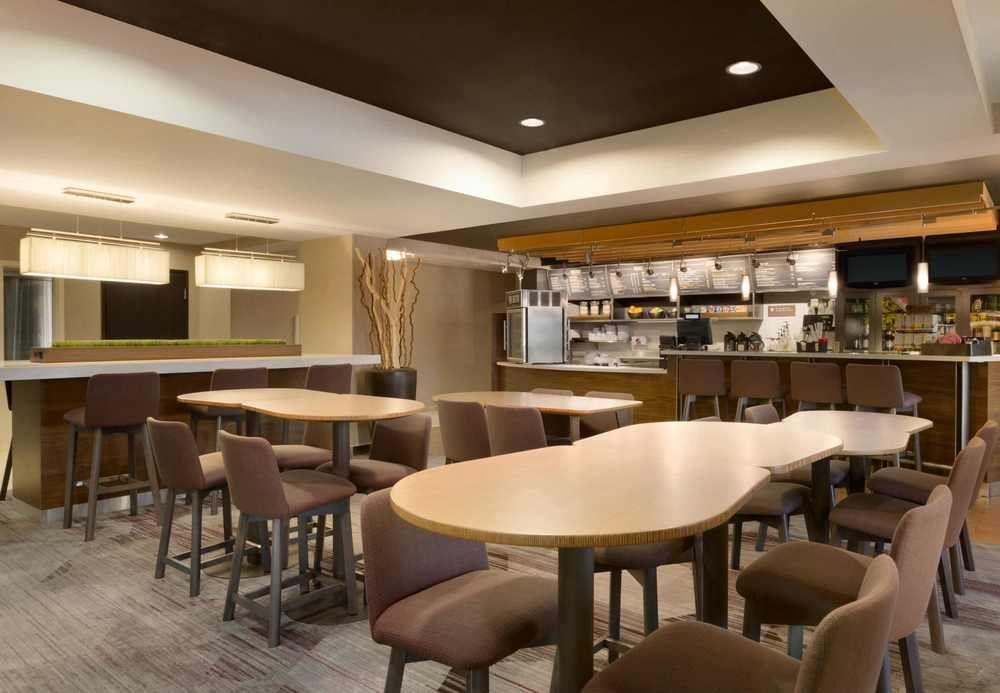מלון Courtyard By Marriott Bloomington Normal מראה חיצוני תמונה