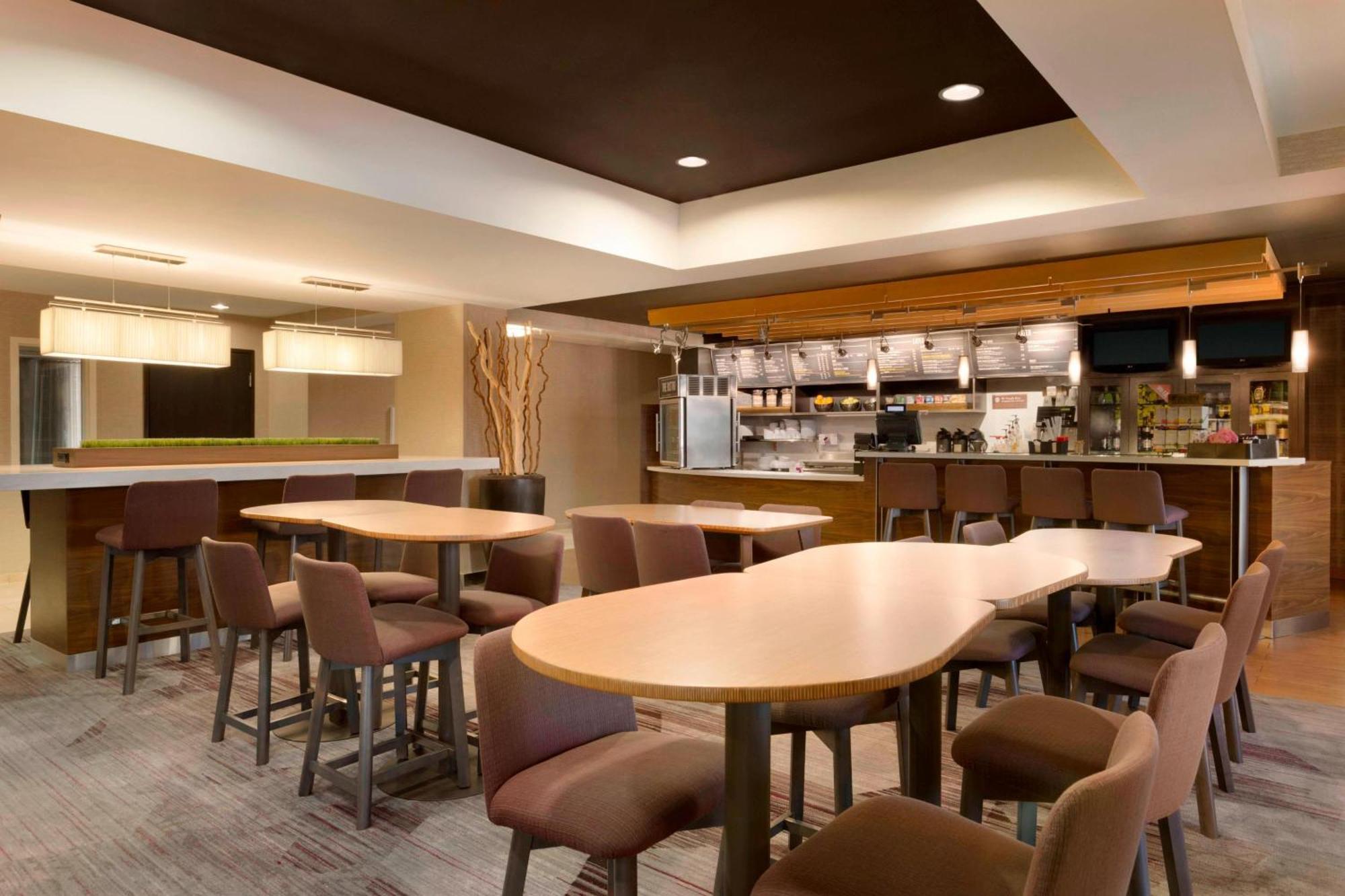 מלון Courtyard By Marriott Bloomington Normal מראה חיצוני תמונה
