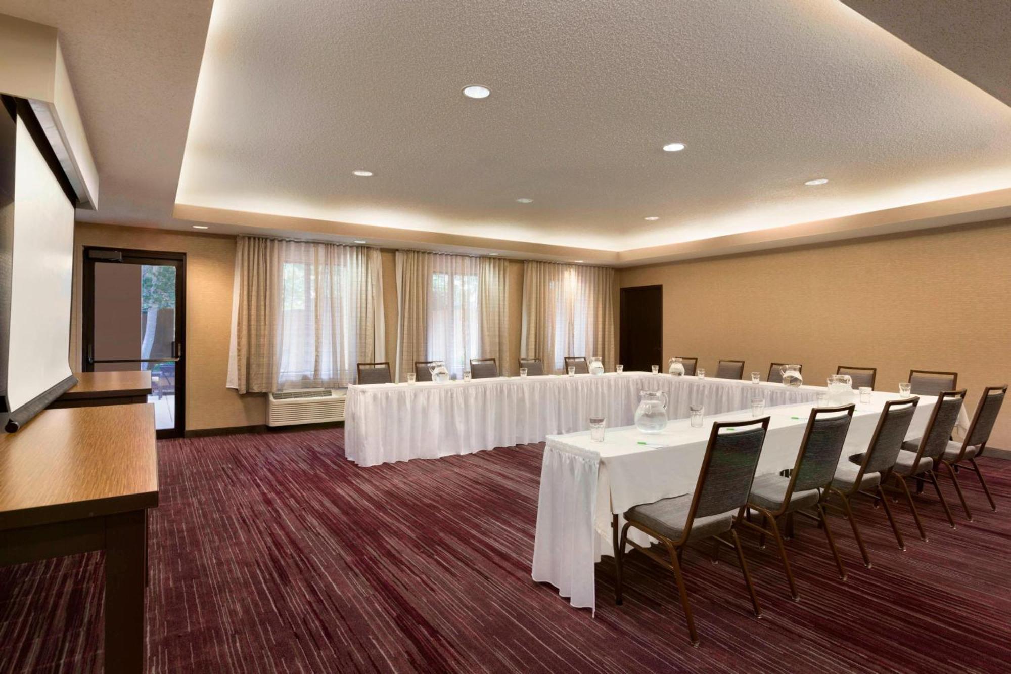 מלון Courtyard By Marriott Bloomington Normal מראה חיצוני תמונה